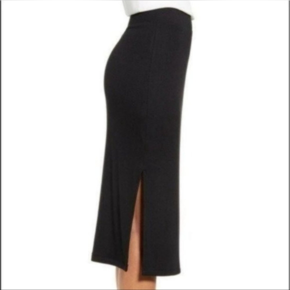 Nordstrom Chelsea 28 Black Soft Ribbed Sweater Knit Side Slit Midi Skirt Size XL - Picture 2 of 12
